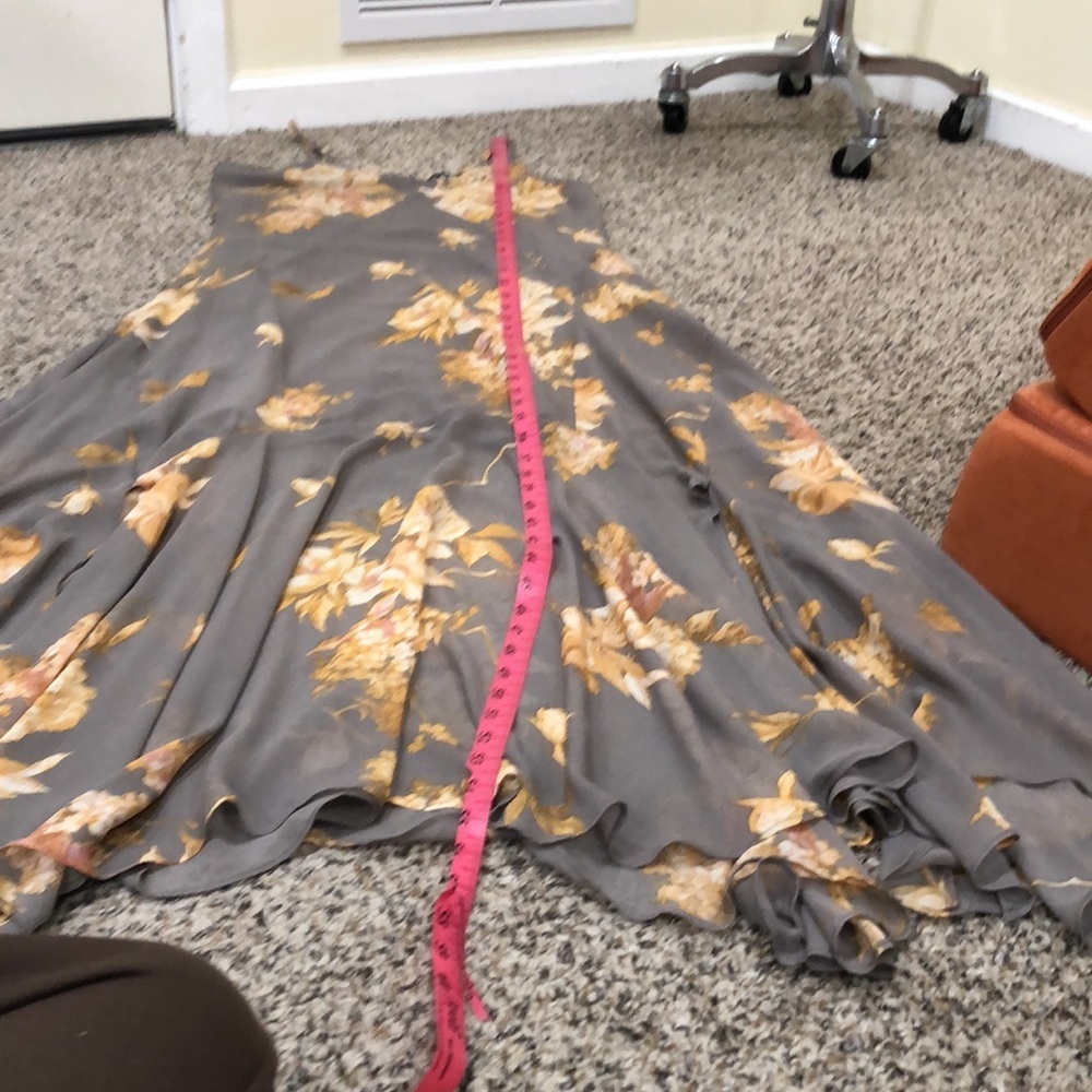 Lulu’s Feeling Freesia Grey Floral Print Maxi Dress Size Medium - Picture 9 of 9